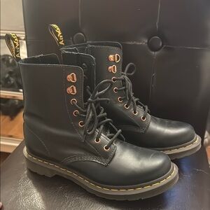 listing-status-banner